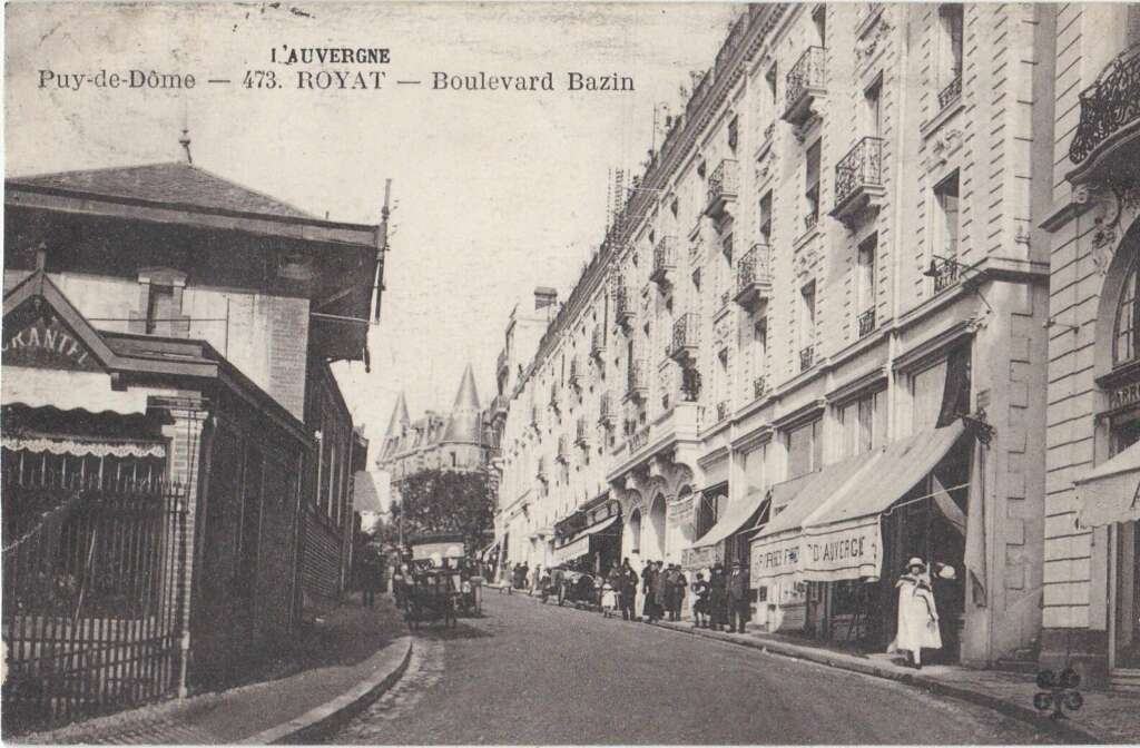 Vue d'Aux Pierres Fines Le Boulevard Vaquez s’appelait alors Boulevard Bazin. Carte postale de 1930