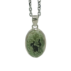Image : Pendentif Calcédoine Chrome Verte cabochon et ses nombreuses nuances de couleurs
