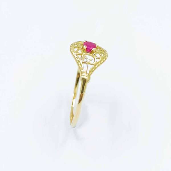 Bague fil or jaune et rubis